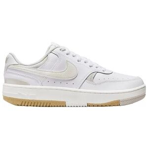 Nike Women's Gamma Force Shoes